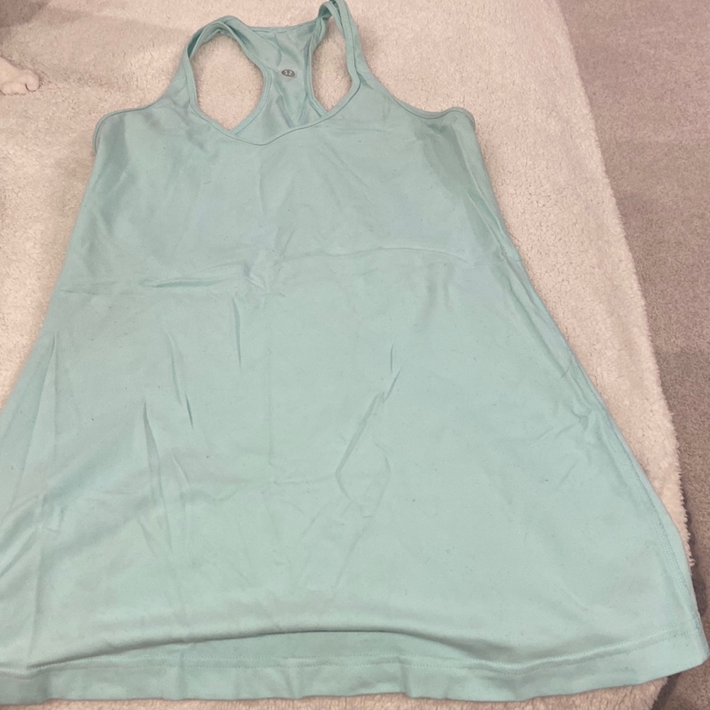 Lululemon tank
